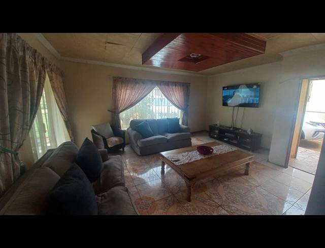 3 BEDROOM HOUSE FOR SALE IN KWAGGASRAND